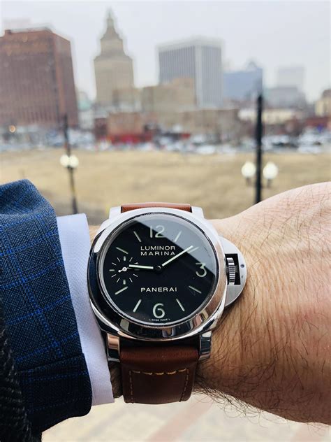 panerai 111 case thickness